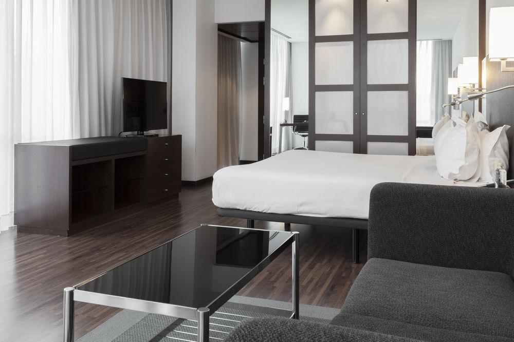 Ac Hotel La Finca By Marriott Pozuelo de Alarcón Εξωτερικό φωτογραφία
