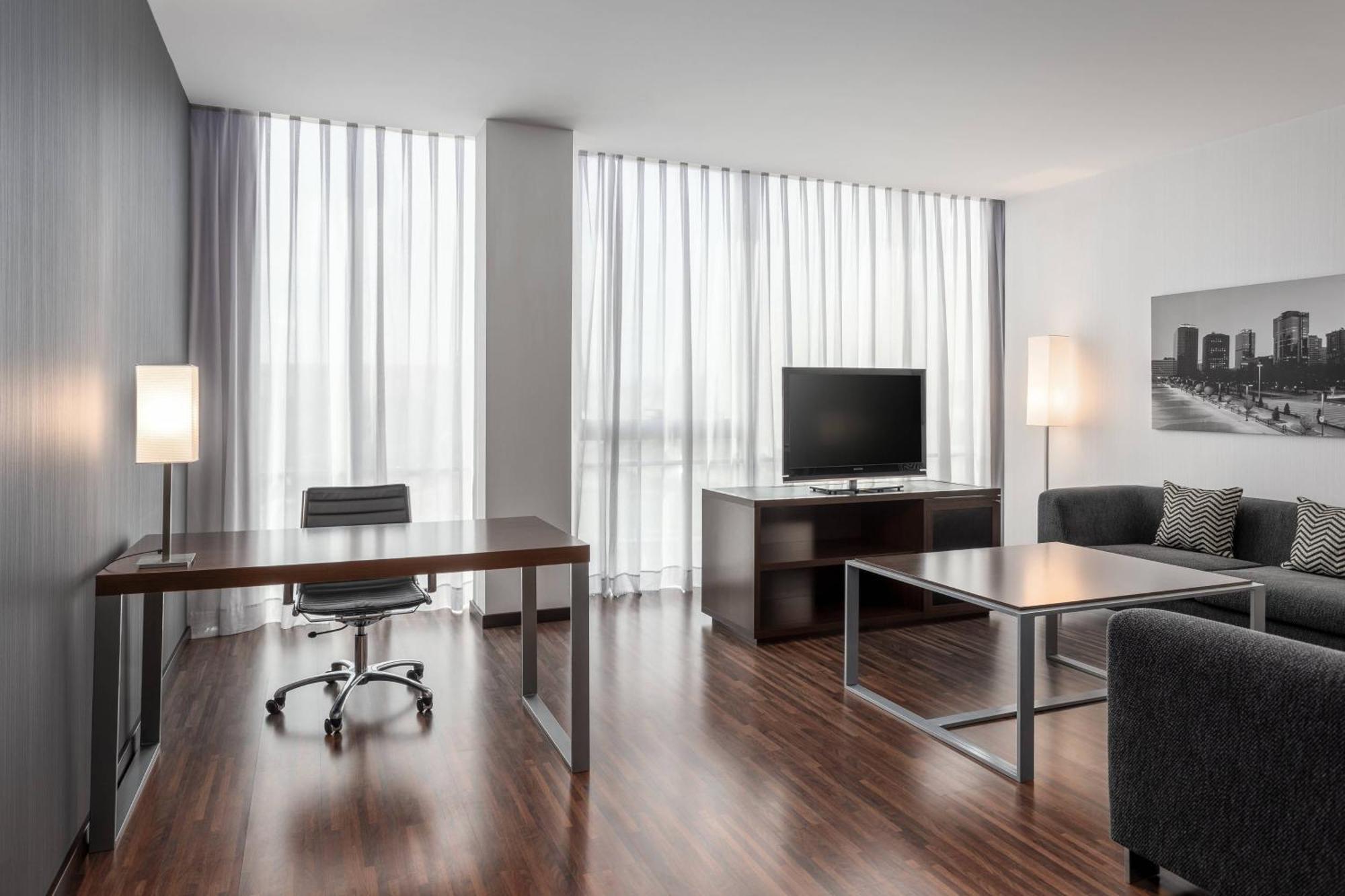 Ac Hotel La Finca By Marriott Pozuelo de Alarcón Εξωτερικό φωτογραφία
