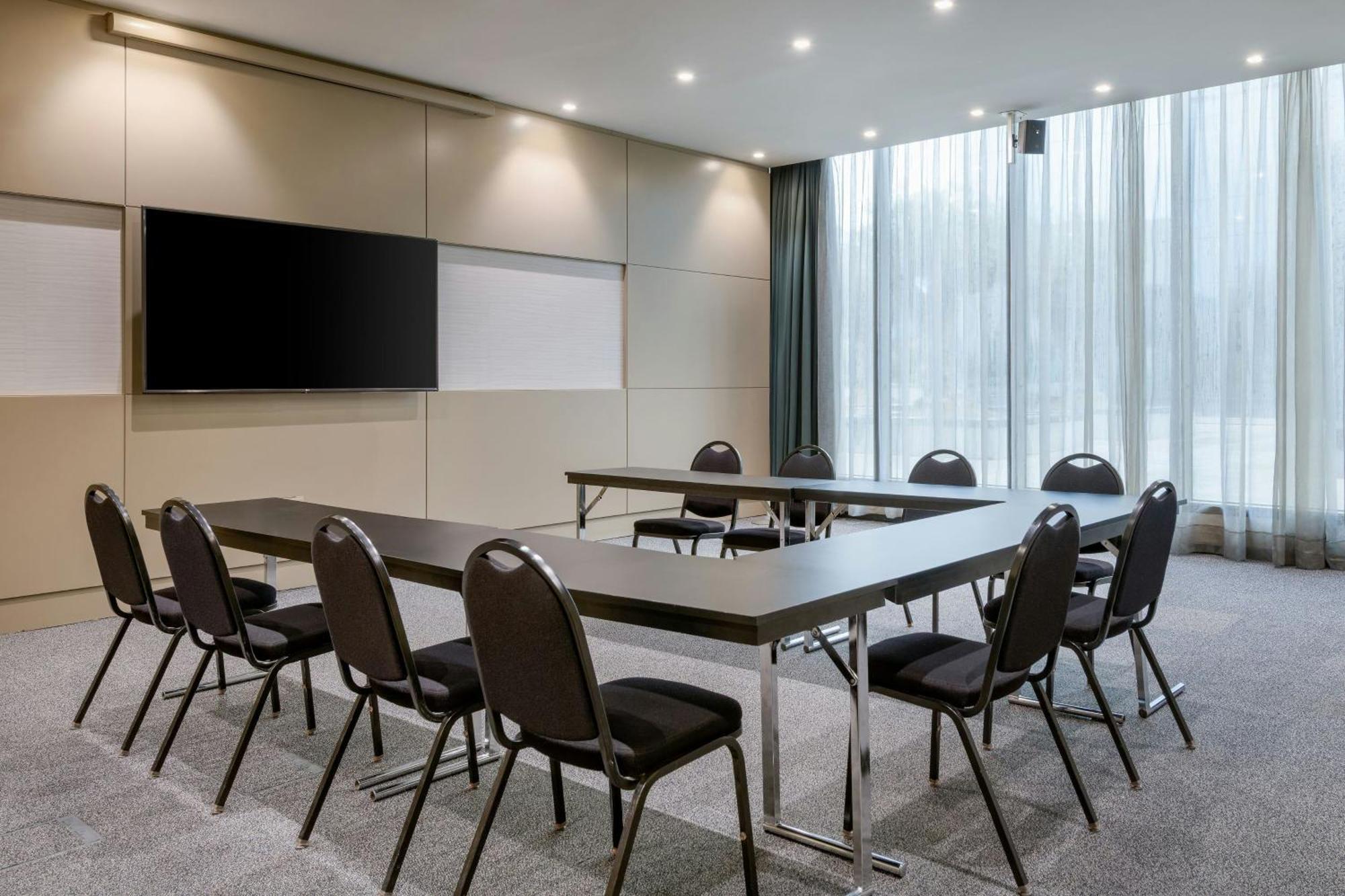 Ac Hotel La Finca By Marriott Pozuelo de Alarcón Εξωτερικό φωτογραφία