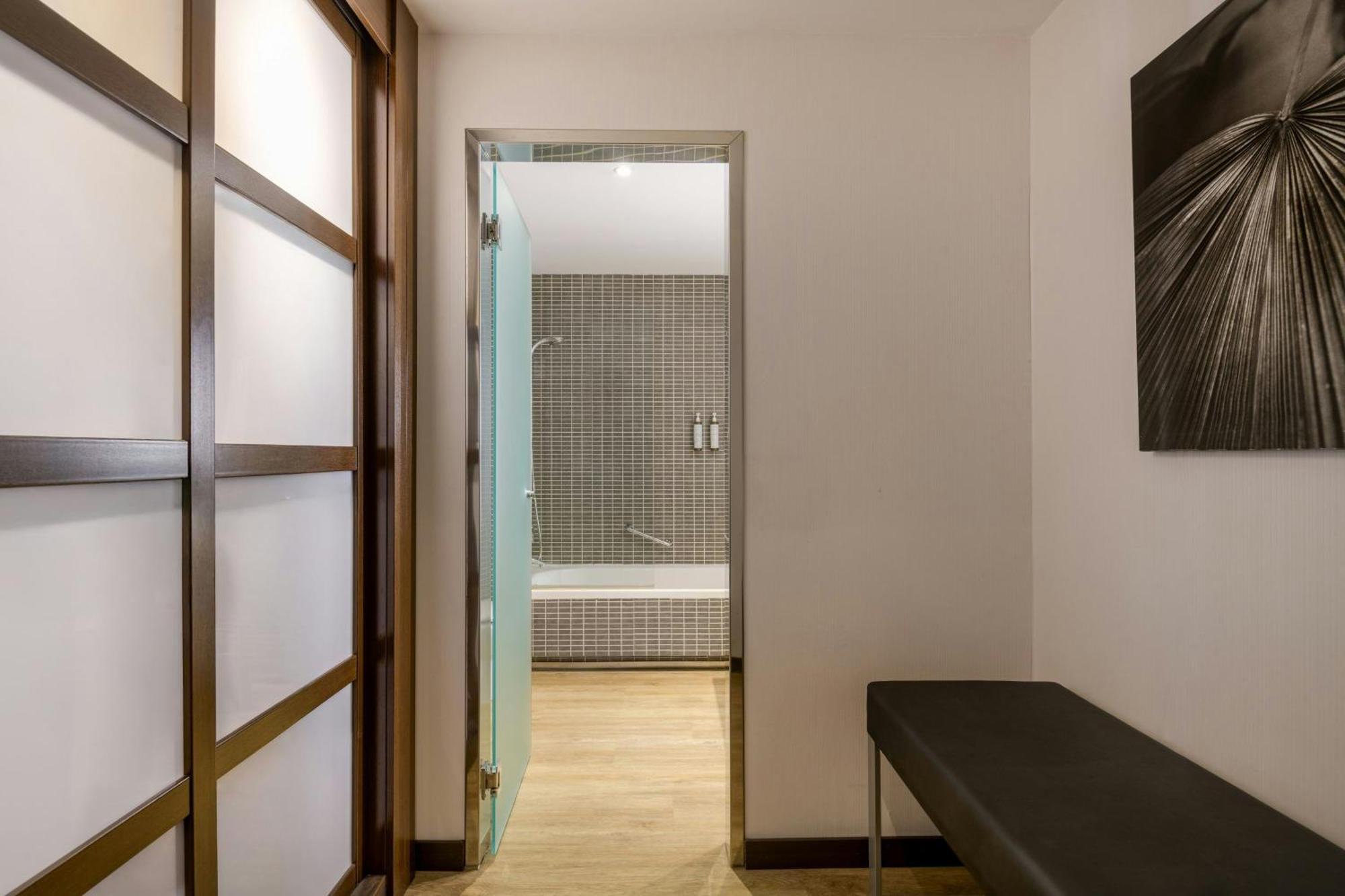 Ac Hotel La Finca By Marriott Pozuelo de Alarcón Εξωτερικό φωτογραφία