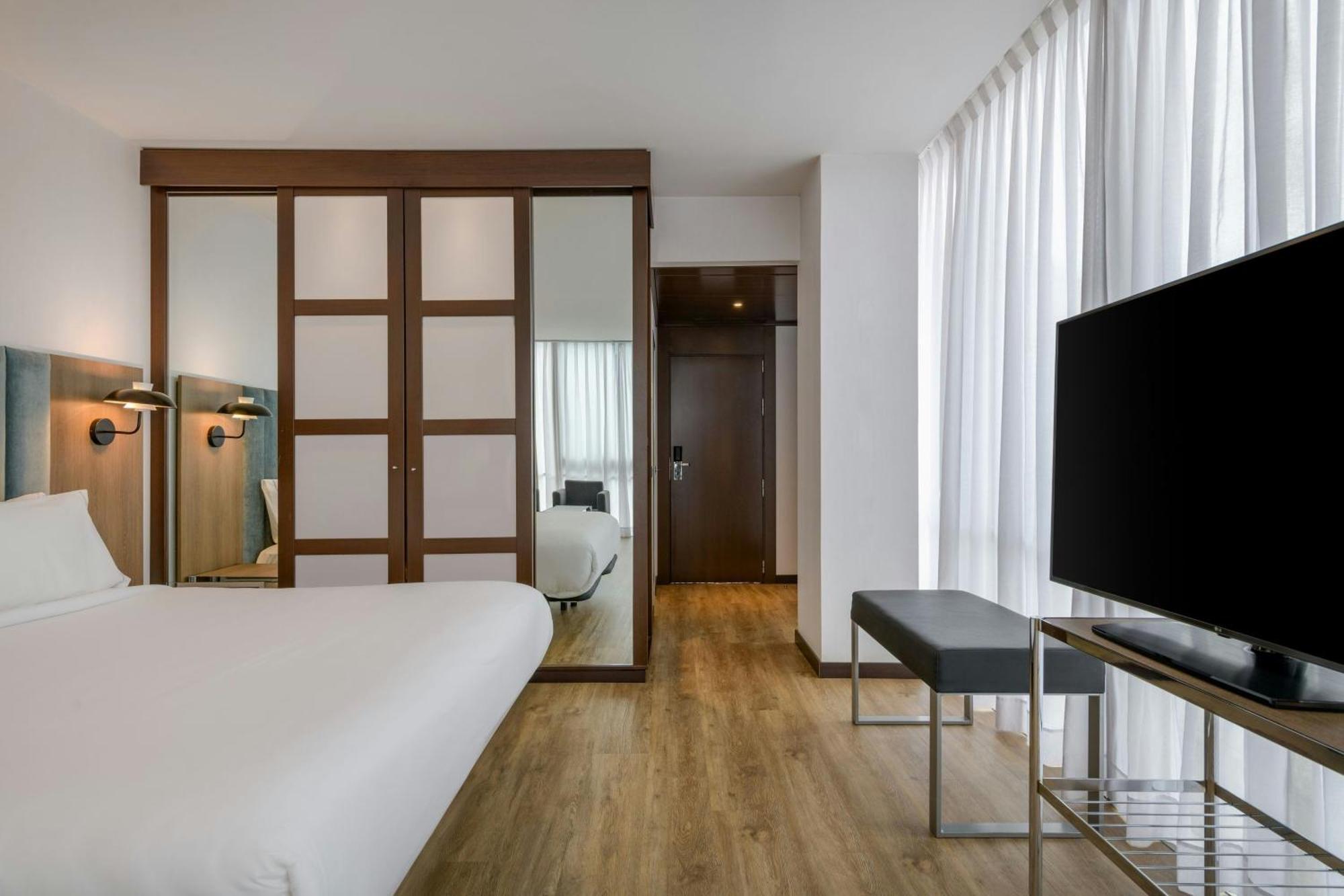 Ac Hotel La Finca By Marriott Pozuelo de Alarcón Εξωτερικό φωτογραφία